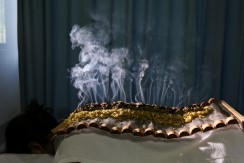 国医馆里  火龙灸