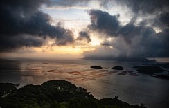 黛峦映晖